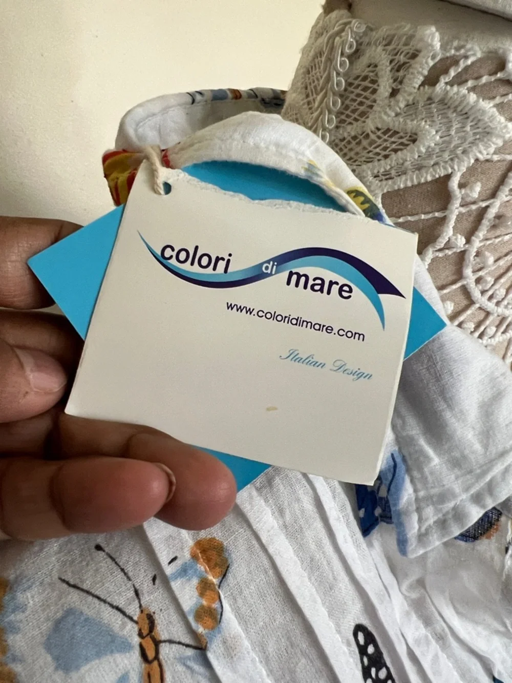 Colori di Mare White Button-Front Tunic with Butterfly Accent - Picture 2 of 12